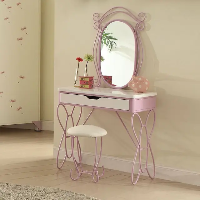 Priya II White & Light Synthetic Leatherrple Vanity Set