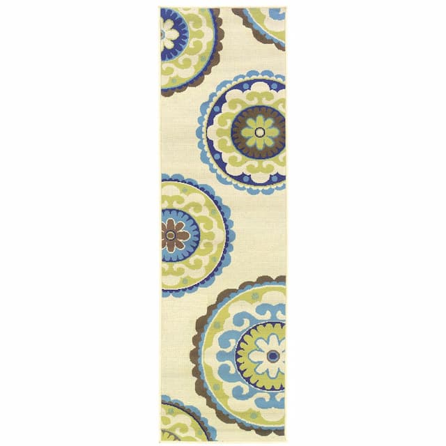 Caspian 859J6 Ivory/ Green Indoor/Outdoor Area Rug - 2'3" x 7'6"