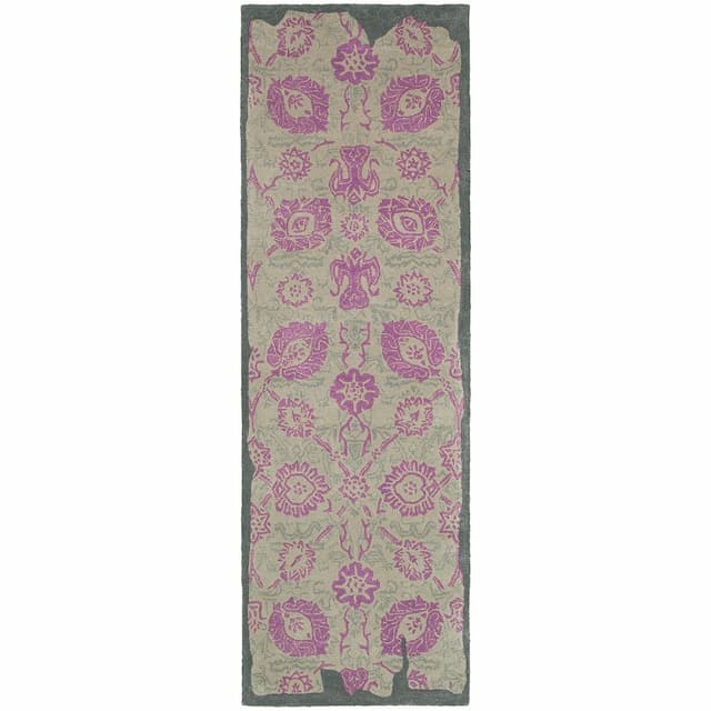 Color Influence 45104 Grey/ Pink Hand-crafted Wool Blend Area Rug - 2'6" x 8'