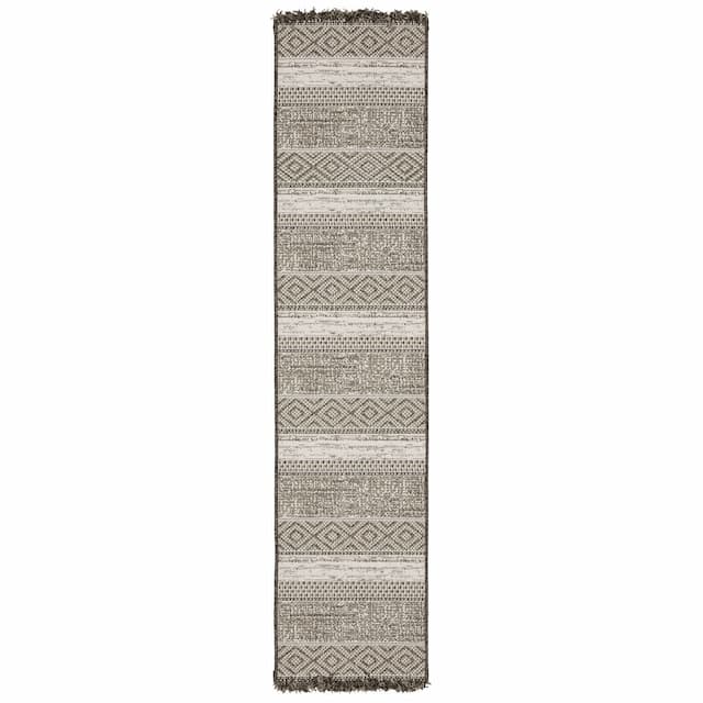 Gillian 1622E Beige/ Black Ultimate Performance Area Rug - 1'10" x 7'6"