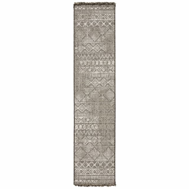 Gillian 4925A Beige/ Black Ultimate Performance Area Rug - 1'10" x 7'6"