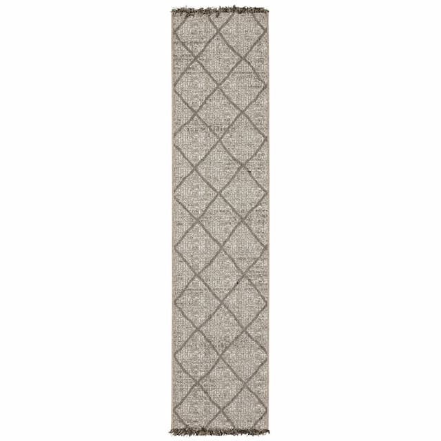 Gillian 4926A Beige/ Black Ultimate Performance Area Rug - 1'10" x 7'6"